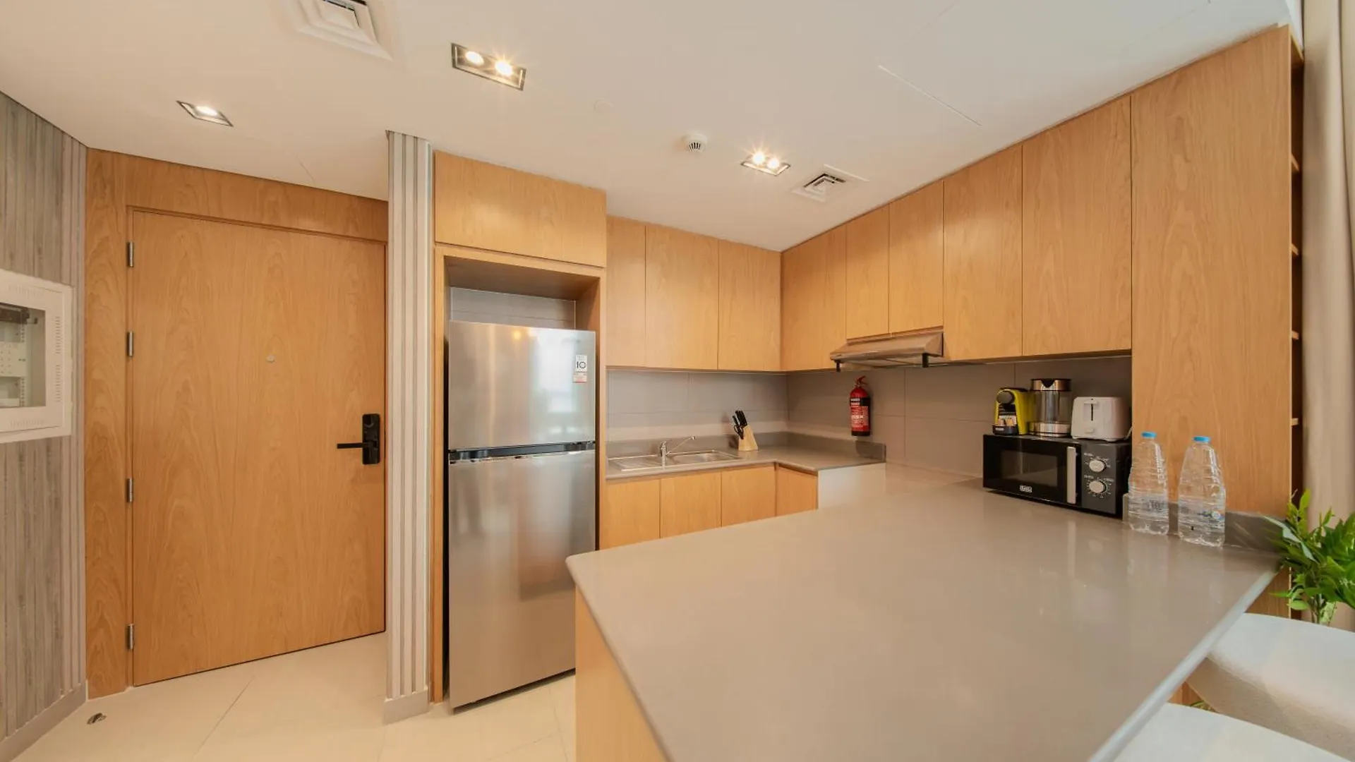 1Br The Artists Home By Bluecloud Holidays 샤르자 아랍에미리트